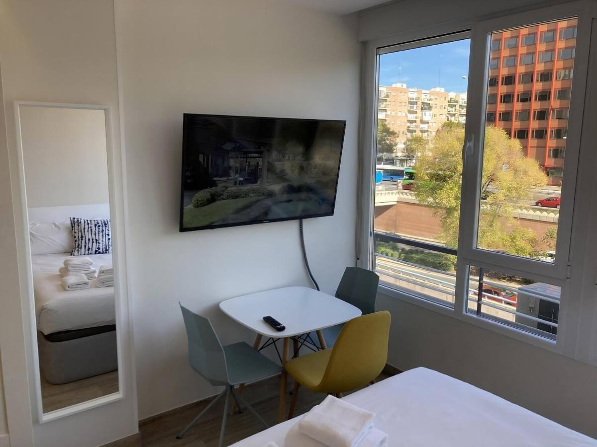 Castellana 4 Torres Apartments Madrid Exterior foto